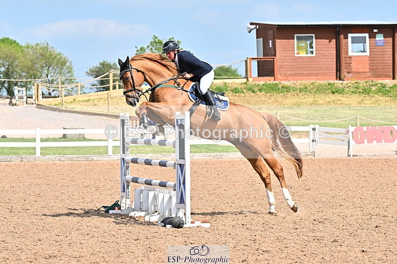 240605A-160544-01037 - Cls 5 Foxhunter and 1.20m Open