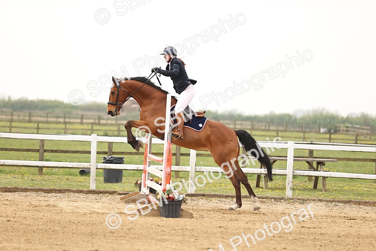  - Class 15 - Senior British novice - 90cm