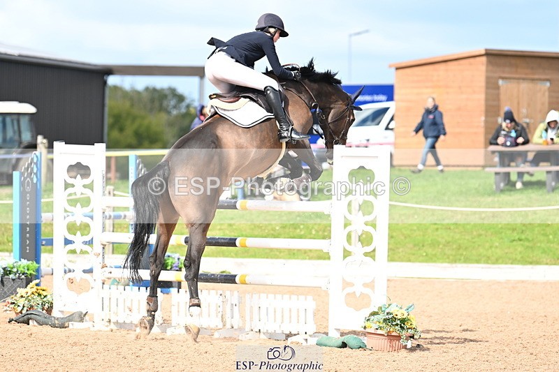 240912A-141218-02134 - Cls 5 National 1.30m Open