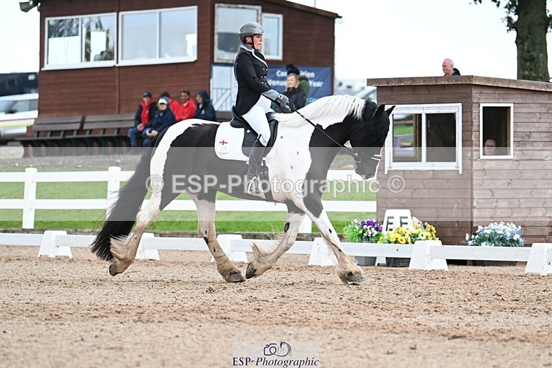 250907-140711-09167 - 014-Katrina.EllisSilverstor.IV