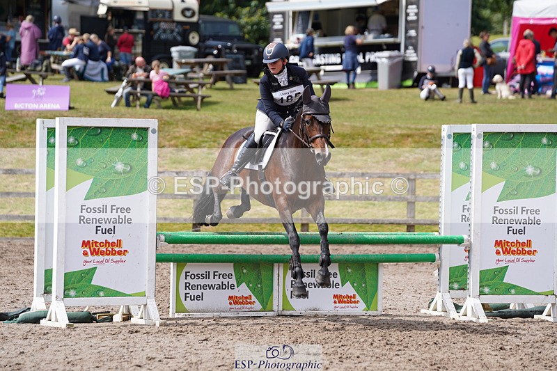 240824X-124152-24235 - 80cm Round 1 12.00 to 13.00