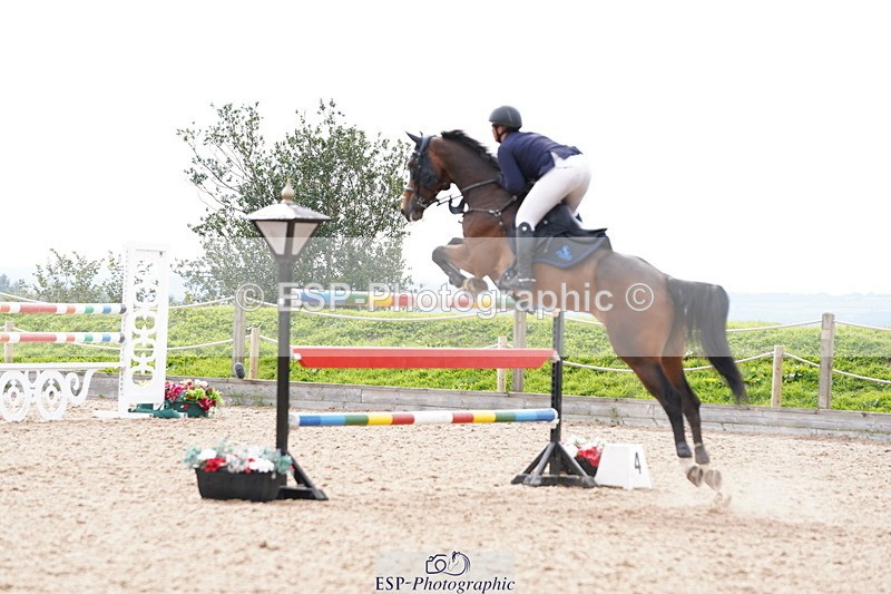 240915A-150526-10732 - Cls 28 Chard Sept GP Jump Off