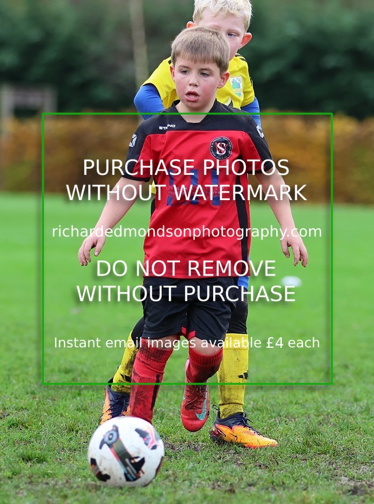 533A3301 - Kendal Utd U8's vs Sedbergh Wanderers Juniors U8 (8/11/25)