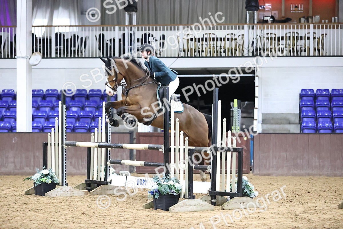 SBM_2211 - Class 8 - Nupafeed Supplements Senior Discovery/ 1m Open