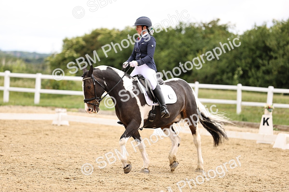 SBM_002113 - Class 2 - Novice 4 - 10.36-11.39