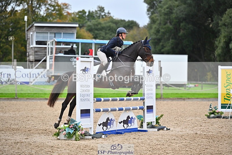 251026A-164321-26872 - G-562-Phoebe.Lagor