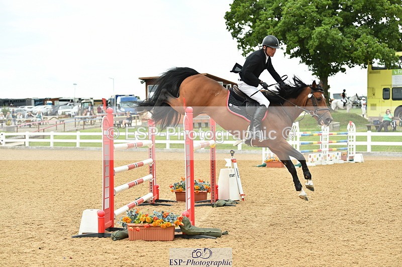 230720A-135956-03265 - Cls 21, 1 Star Gold 1.30m