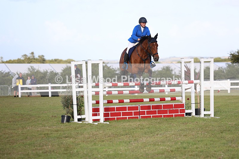 3E7A4943 - Class C1: Showjumping Senior Newcomers/1.10m open