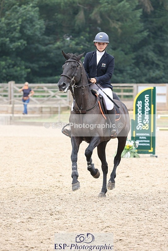 230618-102826-10136 - Cls 19 Pony Intro 1m