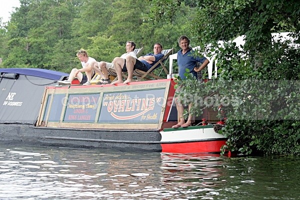 090704 OVALTINE BARGE IMG_9865 - HENLEY REGATTA  SATURDAY 4th JULY 2009