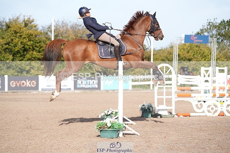 251004-102743-01779 - Cls 15 British Novice and 90cm Open
