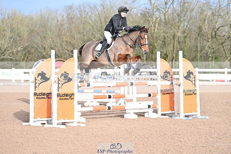 231208A-112044-00443 - Cls 4 Snr 1.05m Open