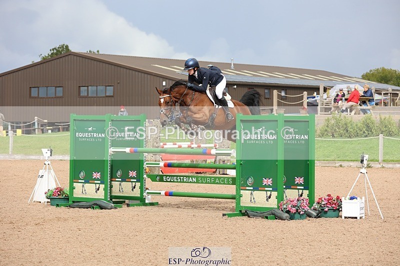 250911-112619-00969 - Cls 2 Snr Newcomers