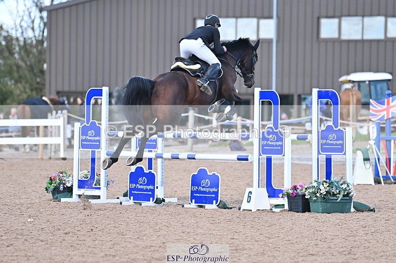 231014A-123353-04600 - Cls 19 1.15m Members Cup