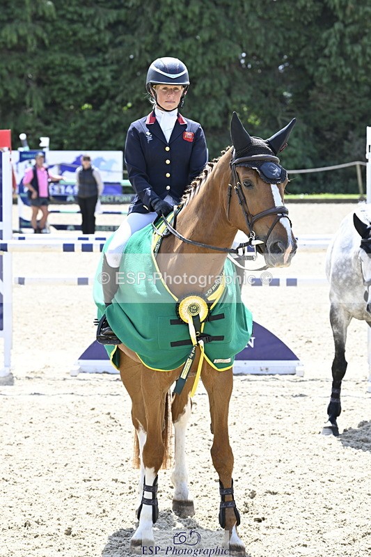 250525A-131553-17589 - Presentations Section B CCI 3 Star Long