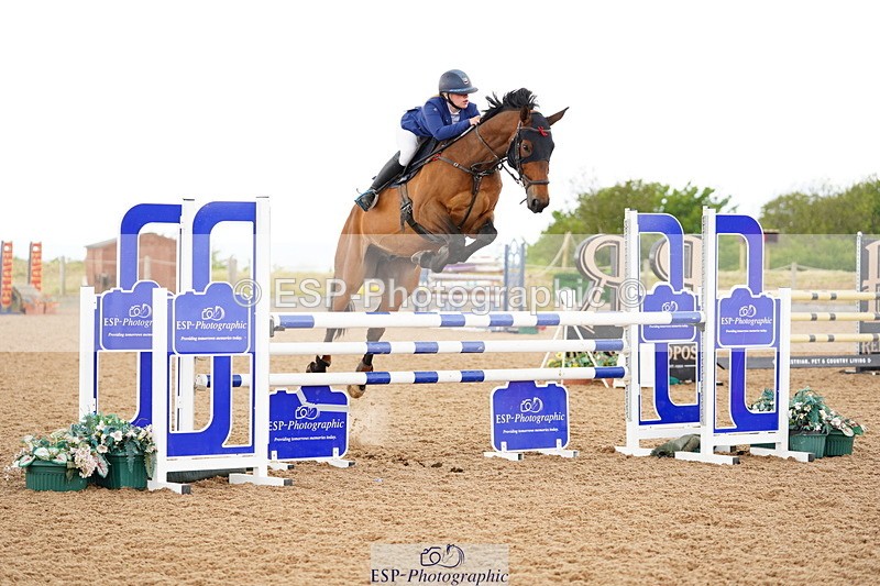 240526A-112738-07801 - Cls 26 Chard Equ 1.05m and 1.10m Grand Prix