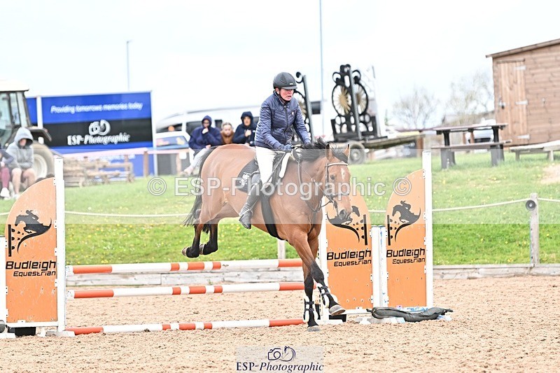 250414-103111-00117 - 80cm Round 1