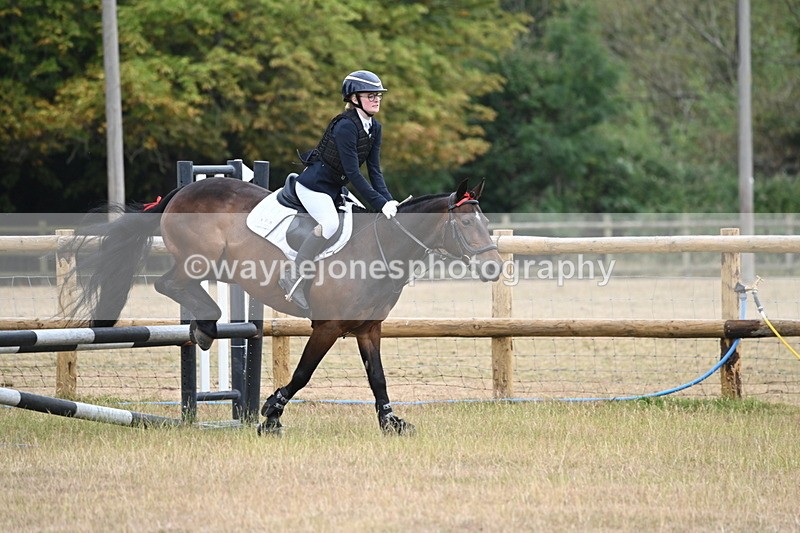 WJ6_0948 - Class 14 Intermediate Jumping 75cm