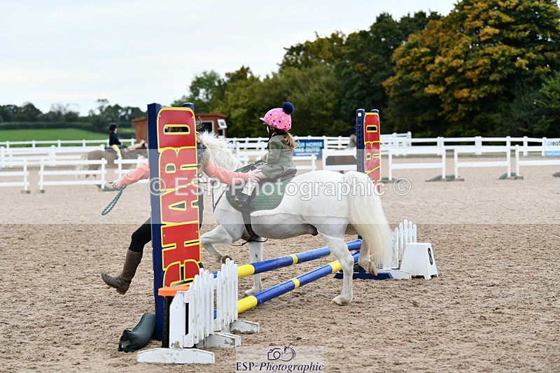 241013B-084450-00011 - Cls 1 Clear Round