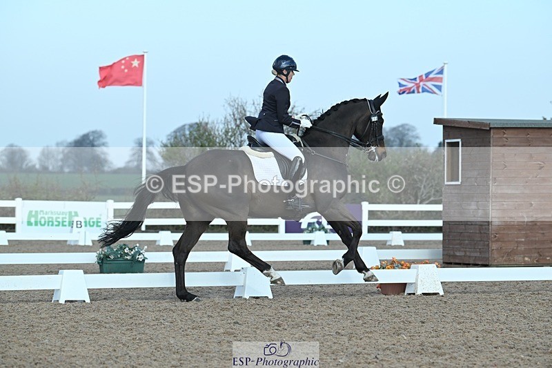 250403-082212-00344 - 018-Louise.Davison-Quamperfect