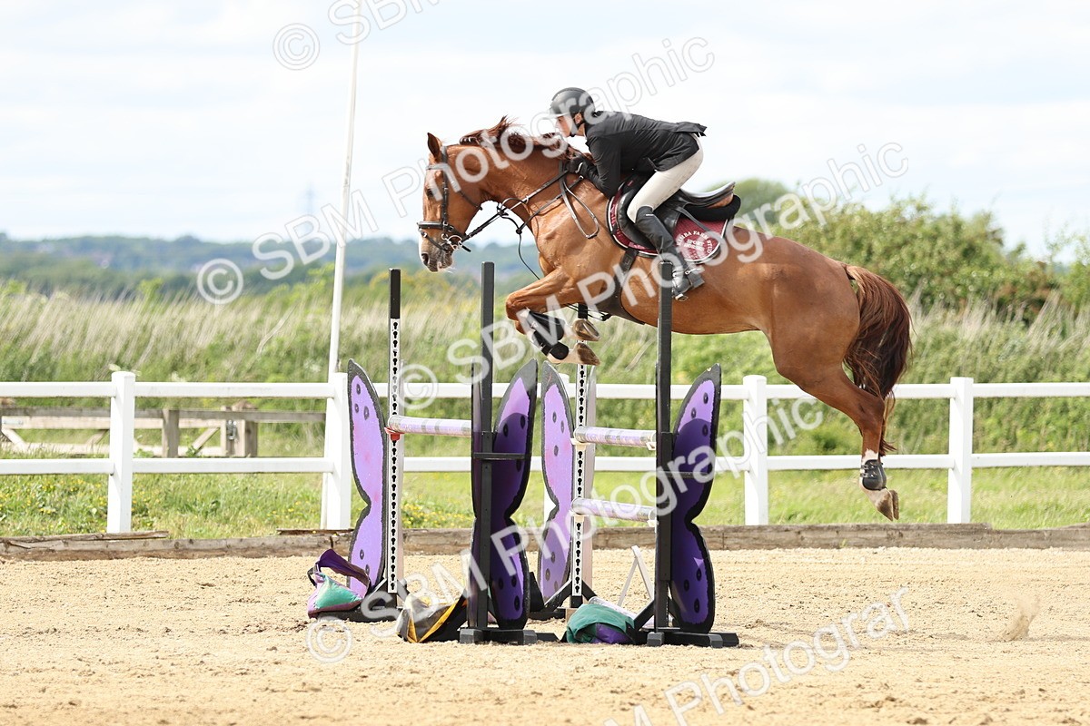 SBM_001452 - Class 5 - Senior Foxhunter - 1.20m