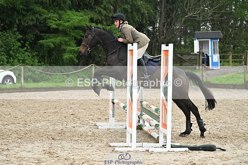 250418A-143047-01194 - UnAff 70cm