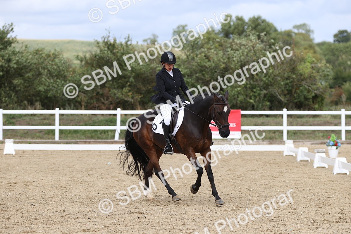 SBM_003957 - Class 9 - Novice 3 Champs