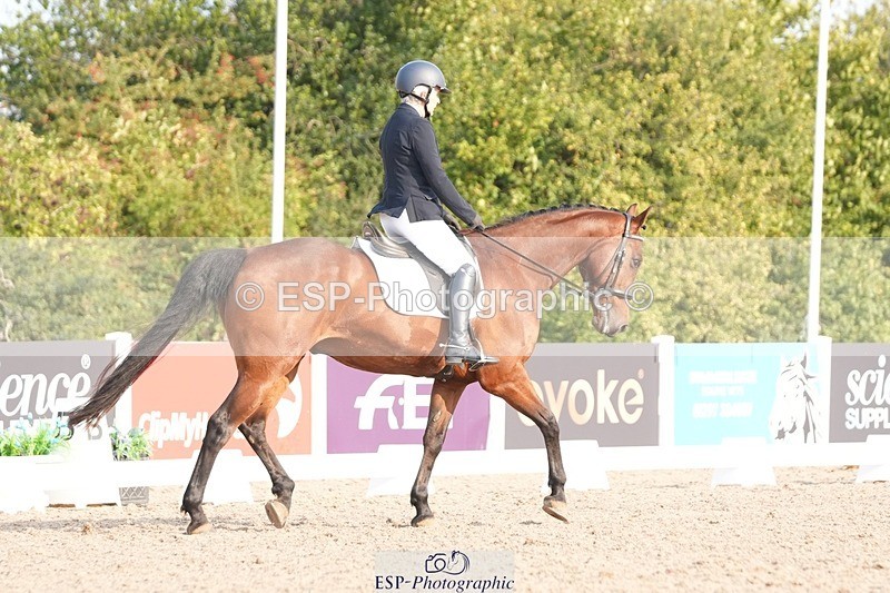 250817-085548-07401 - 146-Jean.BucklandCourt.Esquire