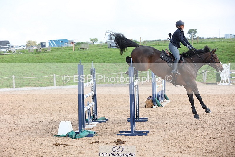 230915A-113722-01820 - Cls 2 Snr Foxhunter