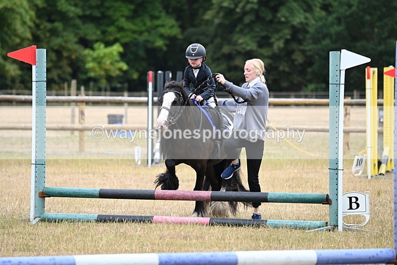 WJ6_9531 - Class 12 Minimus Jumping 45cm