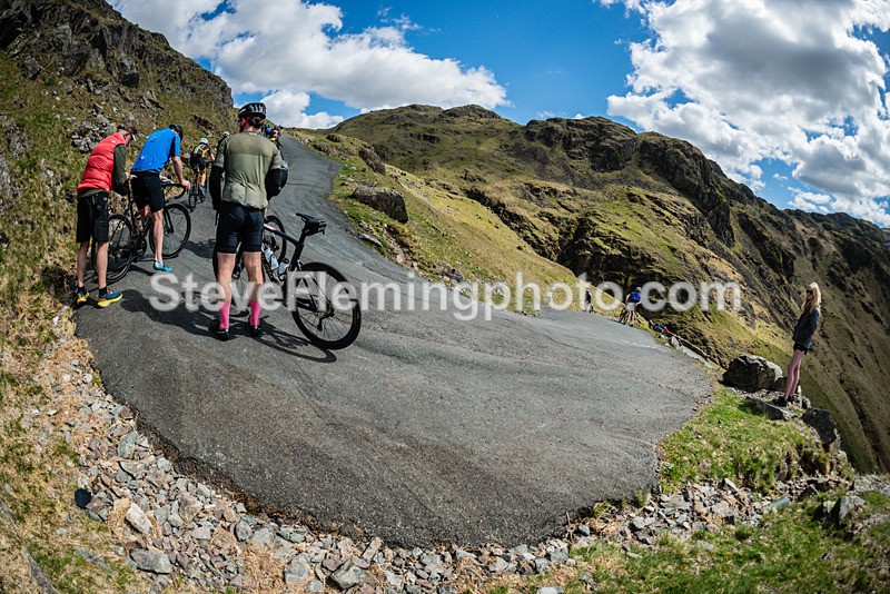 142125 - Hardknott Hairpin 14.00 - 15.00