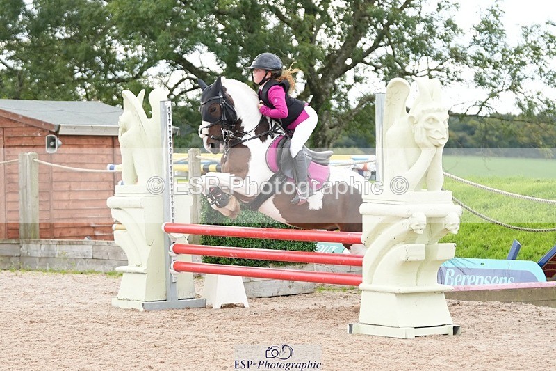 250921-144553-03721 - Cls 20 Pony 80cm Derby