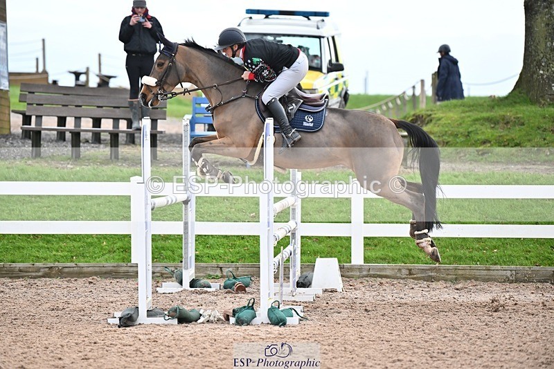 241206-131138-00932 - Cls 5 Newcomers and 1.10m Open