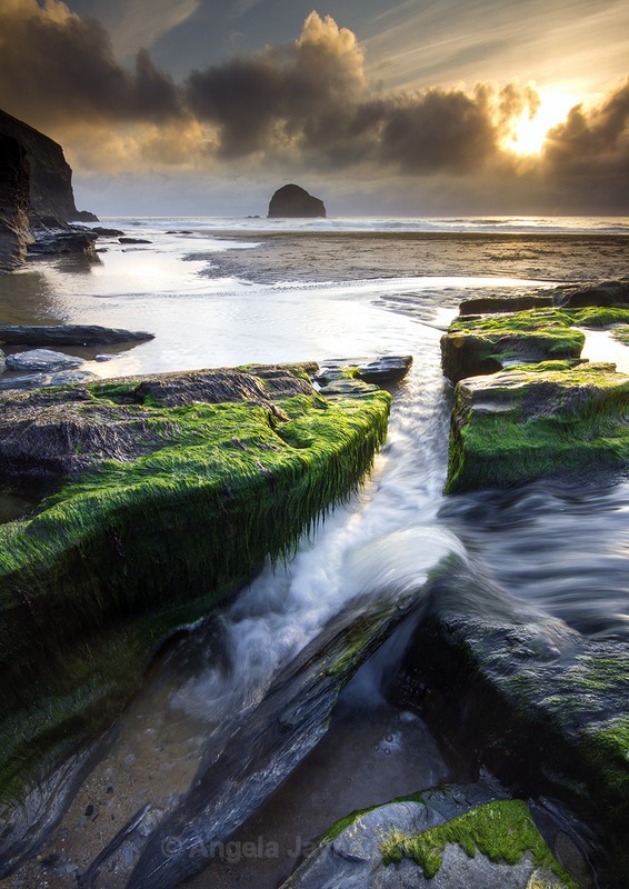 Trebarwith Strand Flow - Celtic Cornwall