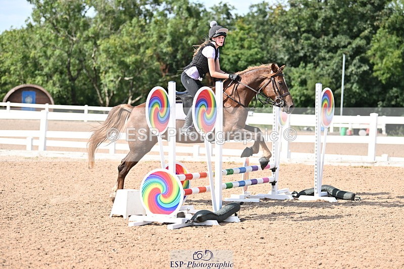 250821B-154746-00616 - Group B - Danielle