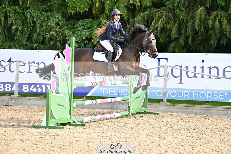 230930-120502-00468 - Cls 4 Pony Newcomers & 1m Open