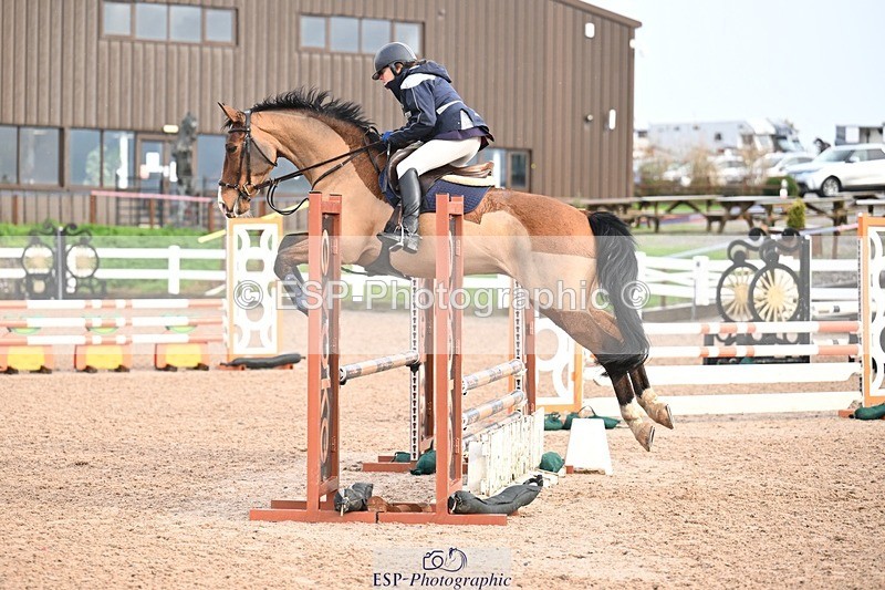 251105-103833-00208 - Cls 01 BN & 90 Open