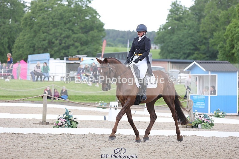 240524-140722-09669 - 279-MHF_LADY-Poppy_von_Maltzahn