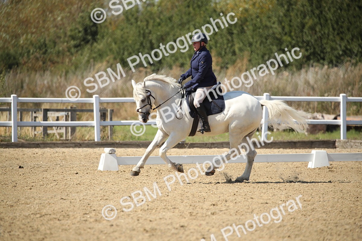 SBM_005805 - Class 11 - Novice 5 - 13.19-14.22