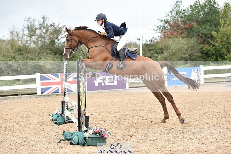 231013A-132354-01793 - Cls 3 1.05m Amateur Quali