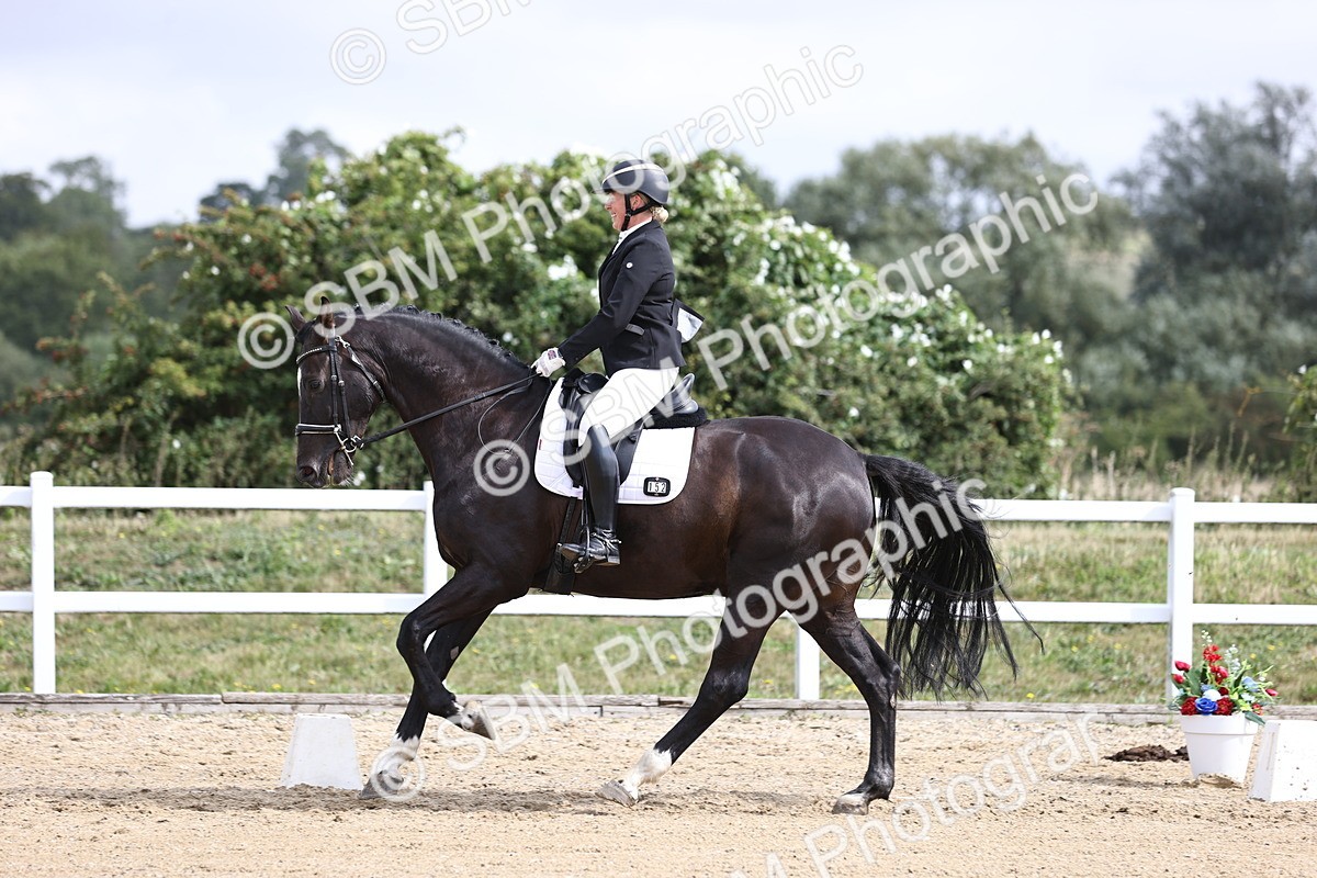 SBM_016133 - Class 14 - Novice 23 - 10.29-11.32