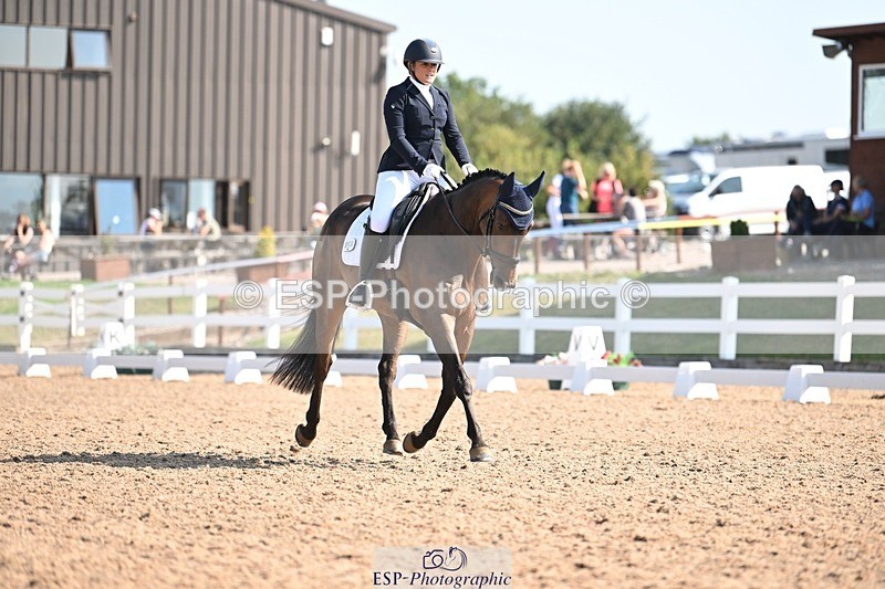 250816-102308-03353 - 064-Kellie.HutchingsTawstock.Finale