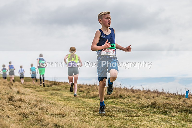 Arant haw-38 - Kendal Winter League Arant Haw Fell Races Sunday 2nd April 2023