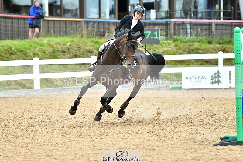 230721A-141755-06839 - Cls 22, 1 Star Gold 1.30m