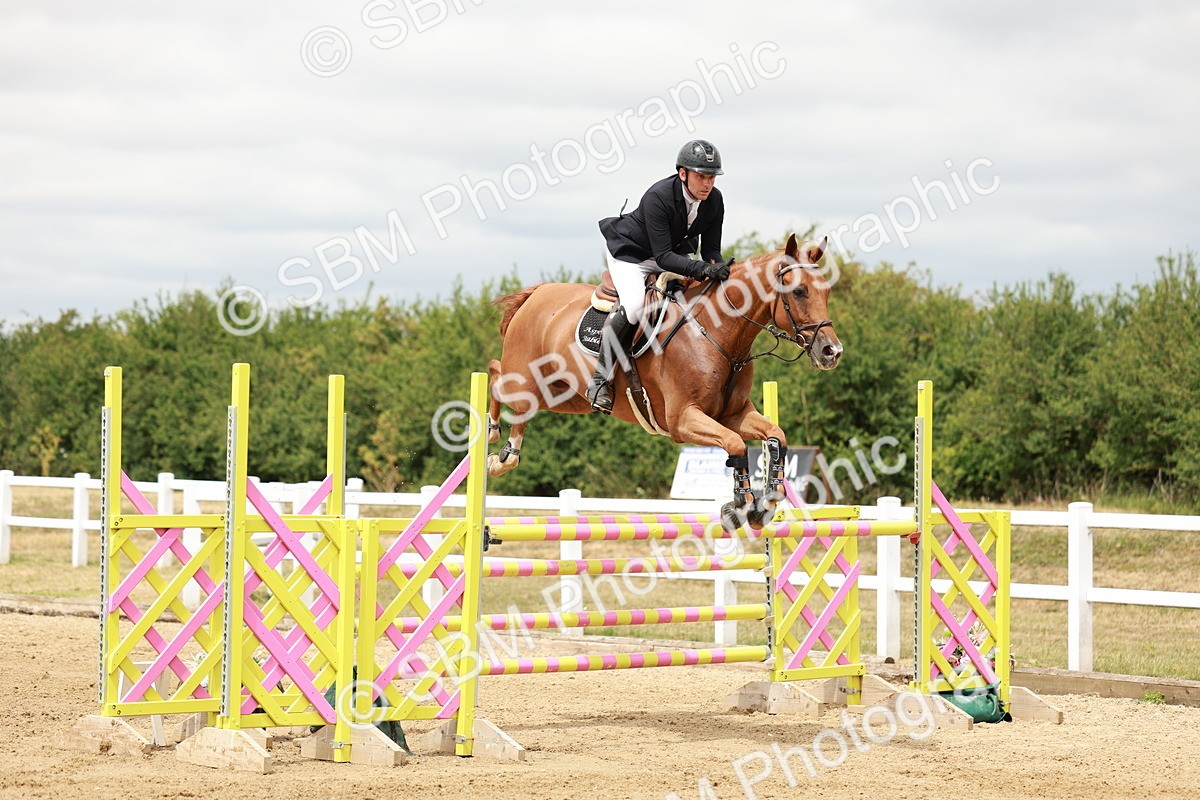 SBM_018315 - Class 21 - Senior Newcomers Championship 2d Rd