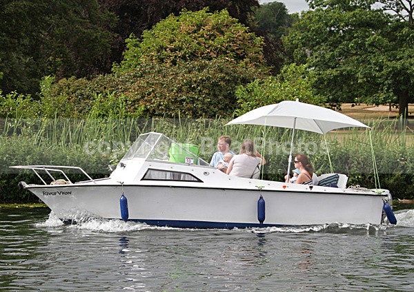 100702 RIVER VIEW IMG_0224 - HENLEY REGATTA - FRIDAY 2nd JULY 2010