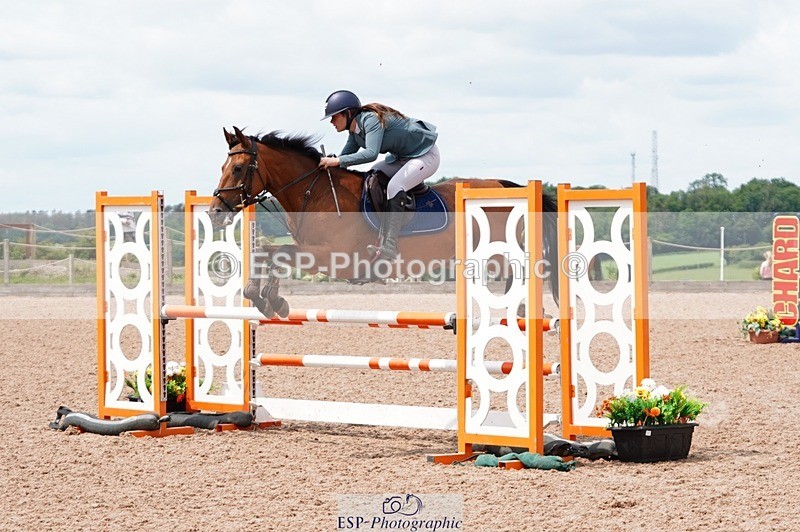 250608-130046-02791 - Cls 9 Pony Newcomers and 1m