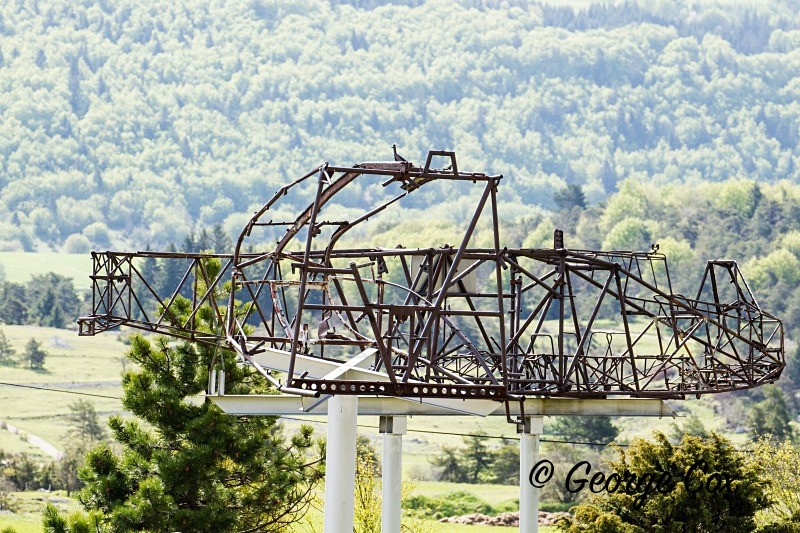 Vercors Glider at Vassieux-en-Vercors - Vercors Landscapes