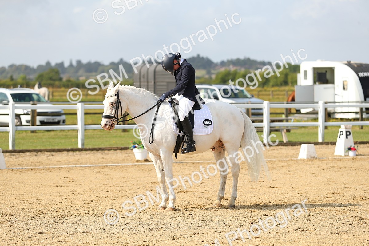 SBM_015597 - Class 13 - Novice 23 - 9.54-11.04