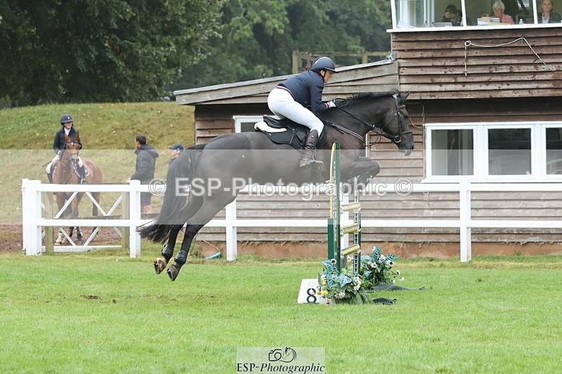 250830A-151510-07257 - Cls 16 Snr Newcomers and 1.10m Open